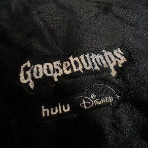 Goosebumps Blanket